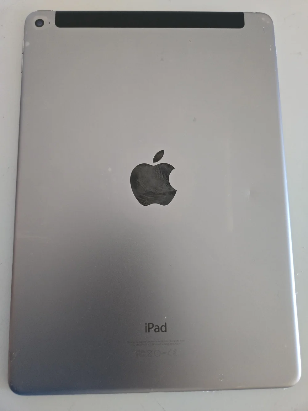 Apple iPad Air 2 64GB (Wi-Fi) A1567